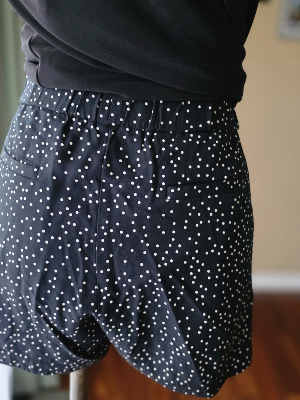 Madewell Black with Cream Polka Dot Drapey Pull-On Shorts - Size Medium - Picture 3 of 12